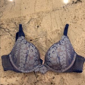 Victoria’s Secret dream angel bra 34A